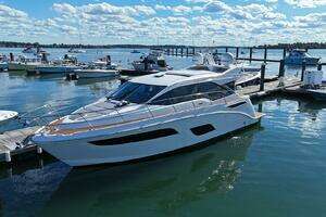 2018 Sea Ray 460 Sundancer thumbnail 2