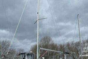 1997 Jeanneau 36.2 Sun Odyssey thumbnail 21