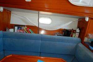 1997 Jeanneau 36.2 Sun Odyssey thumbnail 13