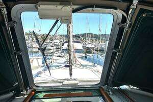 2004 Beneteau 393 thumbnail 15