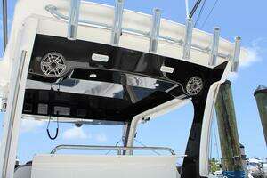 2016 Edgewater 370 thumbnail 15
