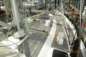 40' Nauticat foredeck2