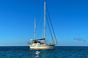 40' Nauticat starboard forward profile2