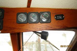 40' Nauticat pilothouse overhead electronics3