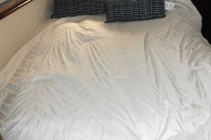 Fifty 150 38ft Silverton Yacht For Sale
