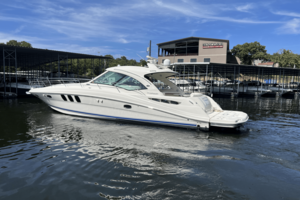 51FT (15.54M) SEA RAY