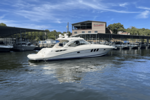 51FT (15.54M) SEA RAY