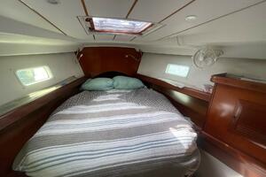 At Last 43ft Beneteau Yacht For Sale