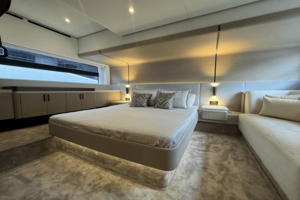 53FT (16.15M) AZIMUT