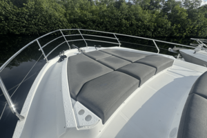 53FT (16.15M) AZIMUT