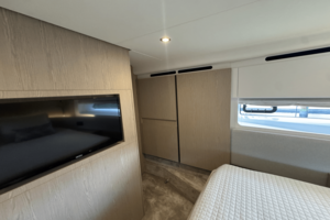 53FT (16.15M) AZIMUT