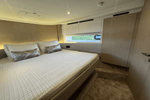 53FT (16.15M) AZIMUT