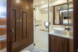 Lucky Dog 50ft Riviera Yacht For Sale