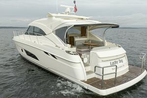 Lucky Dog 50ft Riviera Yacht For Sale