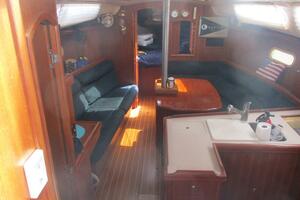 35ft Hunter Yacht For Sale