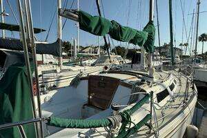 1985 Catalina Mk1 Tall Rig thumbnail 32