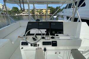 2002 Cavileer 48 Flybridge Sportfisherman thumbnail 30