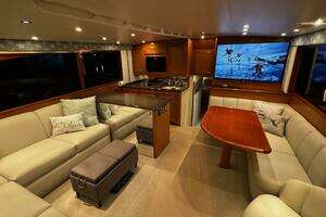 2002 Cavileer 48 Flybridge Sportfisherman thumbnail 5