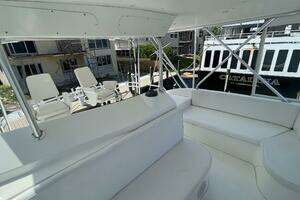 2002 Cavileer 48 Flybridge Sportfisherman thumbnail 28