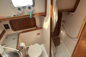 40' Legacy head-shower