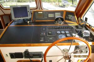 40' Legacy lower helm2