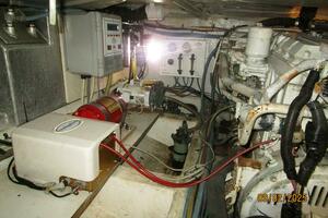 40' Legacy engine room port forward
