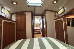 40' Legacy master stateroom aft