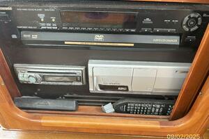 40' Legacy salon entertainment center