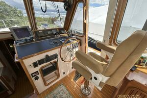 40' Legacy lower helm1