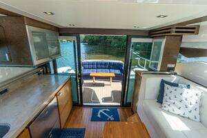 2015 Tiara Yachts 44 Coupe thumbnail 8