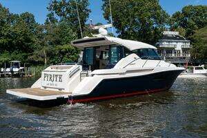 2015 Tiara Yachts 44 Coupe thumbnail 46