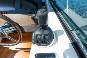 2015 Tiara Yachts 44 Coupe thumbnail 7