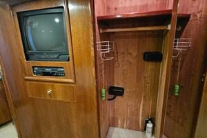 53ft Carver Yacht For Sale
