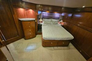53ft Carver Yacht For Sale