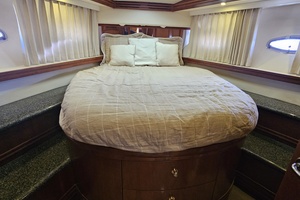 1999 Carver 530 Voyager thumbnail 17