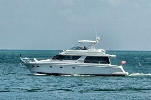 53ft Carver Yacht For Sale