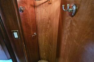 53ft Carver Yacht For Sale