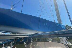 2002 Fountaine Pajot Belize 43 thumbnail 8