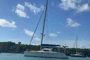 2002 Fountaine Pajot Belize 43 thumbnail 4