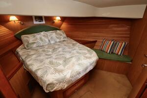 Forward Stateroom Starboard