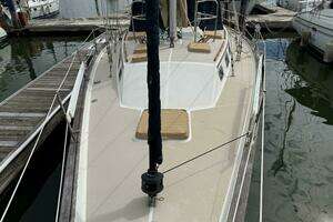 1988 Catalina Morgan 44 Center Cockpit thumbnail 16