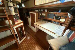 1988 Catalina Morgan 44 Center Cockpit thumbnail 22