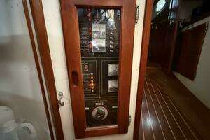 1988 Catalina Morgan 44 Center Cockpit thumbnail 36