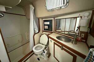 1988 Catalina Morgan 44 Center Cockpit thumbnail 32
