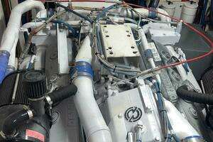 1988 Hatteras Motor Yacht thumbnail 128