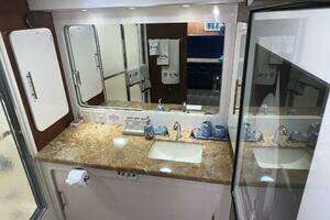 1988 Hatteras Motor Yacht thumbnail 85