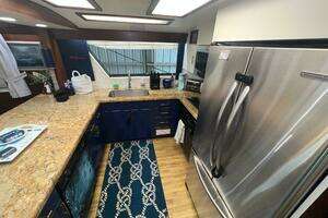 1988 Hatteras Motor Yacht thumbnail 33
