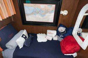 1988 Hatteras Motor Yacht thumbnail 67