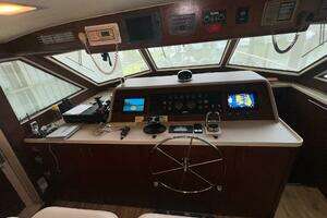 1988 Hatteras Motor Yacht thumbnail 42