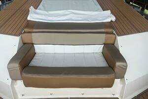 1988 Hatteras Motor Yacht thumbnail 14